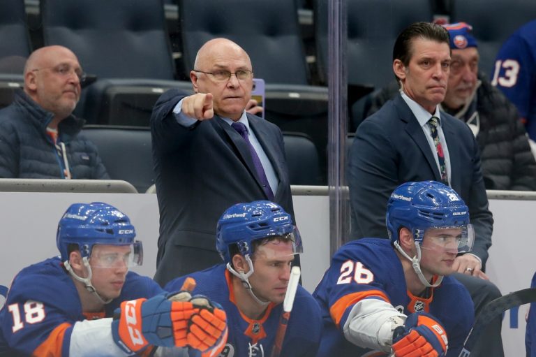 Islanders fire Barry Trotz after four seasons