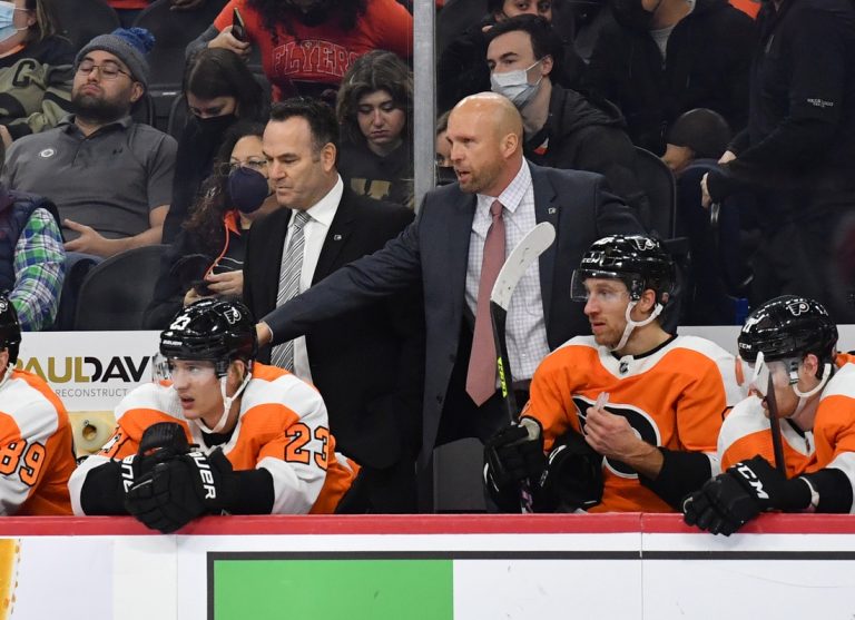 GM: Mike Yeo will not coach Flyers next season