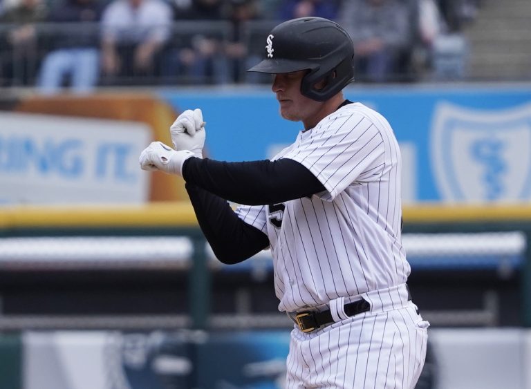 White Sox add to IL, shut down OF Andrew Vaughn (hand)