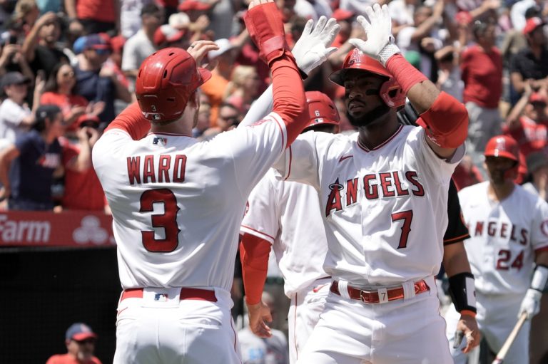 Angels keep faith in OF Jo Adell in tilt vs. White Sox