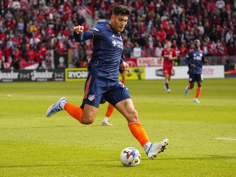 FC Cincinnati rolling with scuffling Fire up next