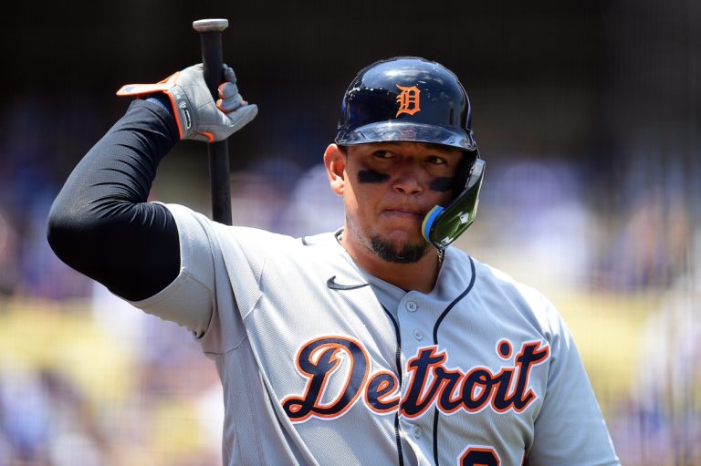 Pirates-Tigers postponed; DH slated for Wednesday