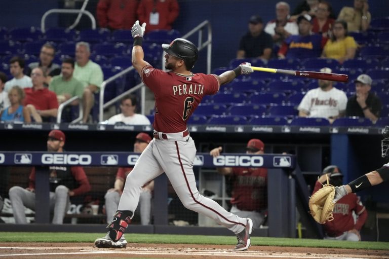 David Peralta powers Diamondbacks to victory over Marlins