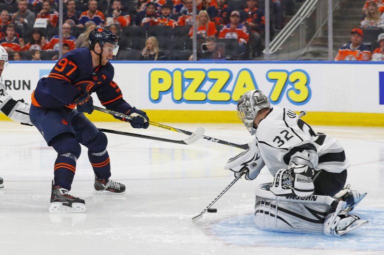 NHL roundup: Kings edge Oilers to open playoff series