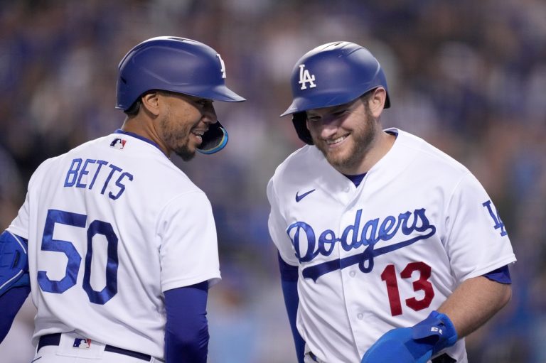 Dodgers bring streak, stingy pitching into opener vs. Cubs