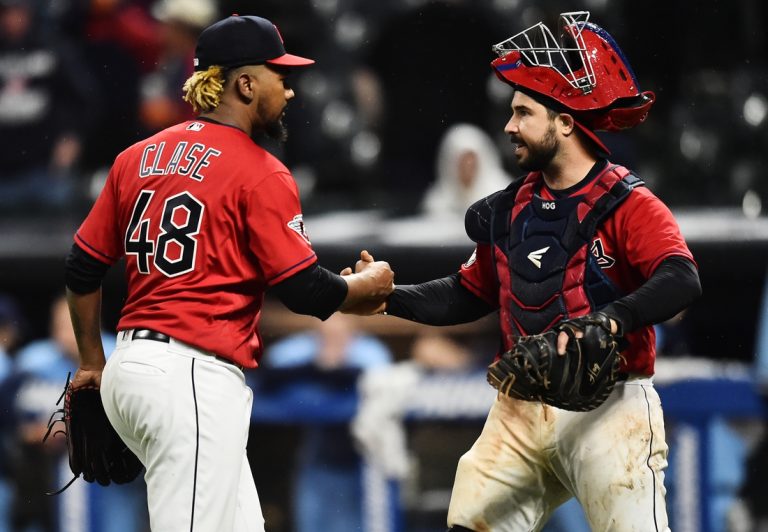 Guardians edge Blue Jays in series opener