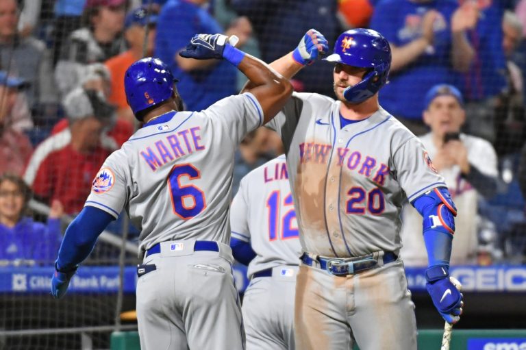 MLB roundup: Mets stun Phils with 7-run ninth