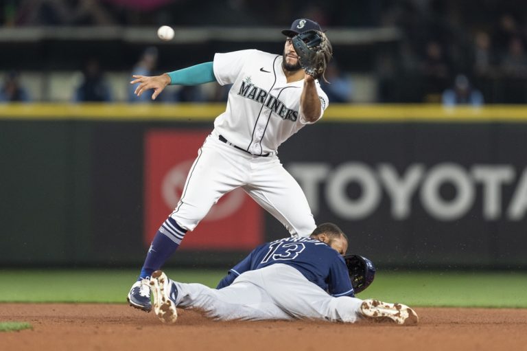 Mike Zunino helps Rays slip past Mariners