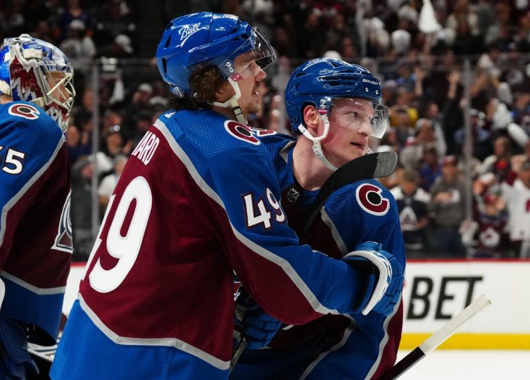 NHL roundup: OT win puts Avalanche up 2-0 on Predators