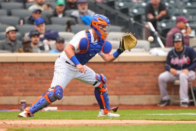 Mets C James McCann (hand) out about 6 weeks