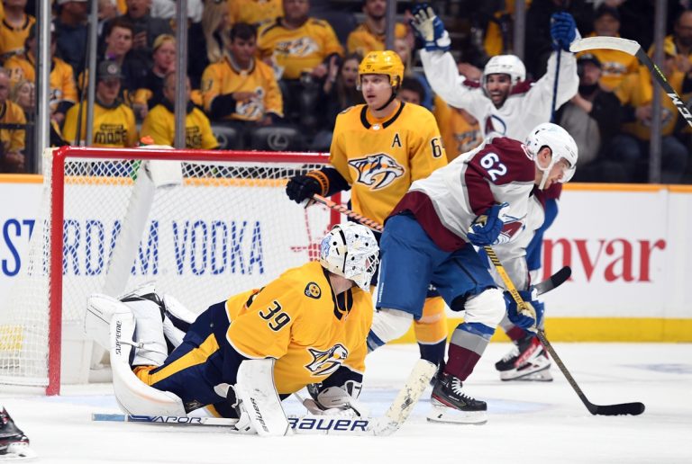 Gabriel Landeskog, Avalanche aim to sweep Predators