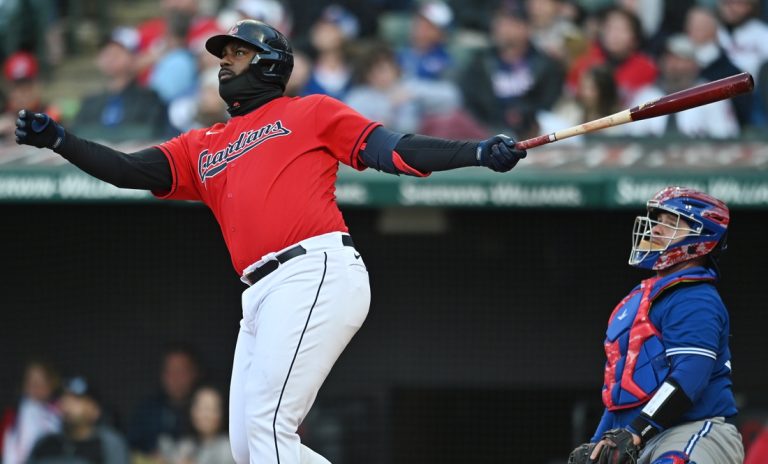 Guardians pound Blue Jays to split DH nightcap