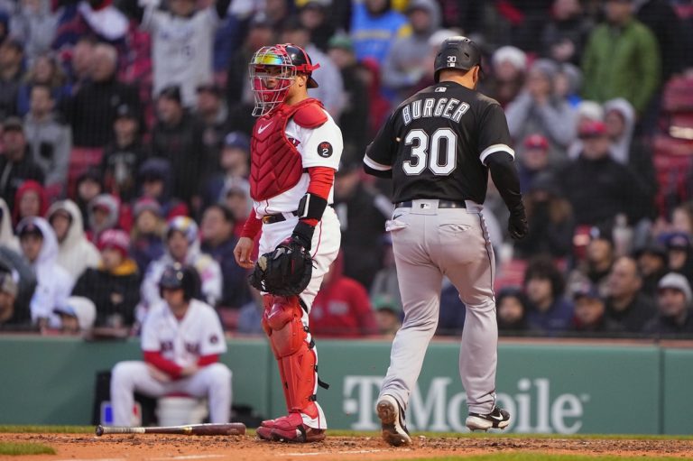 White Sox shoot for series sweep vs. BoSox