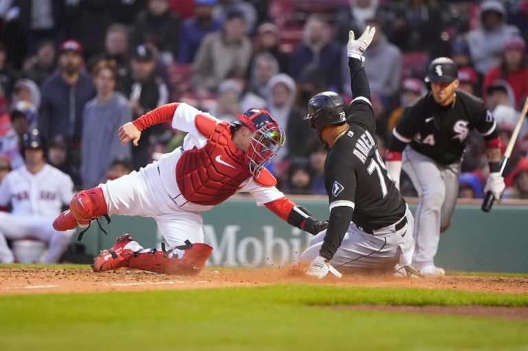 Improving White Sox host red-hot Red Sox