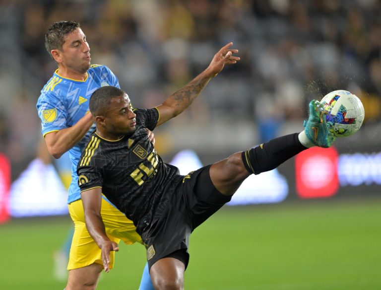 LAFC get equalizer in 82nd minute to tie Union