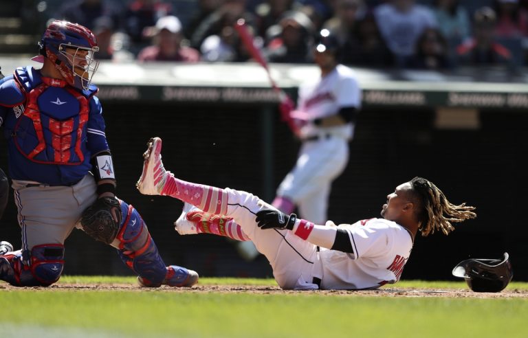 8th-inning rally leads Guardians over Blue Jays, 4-3