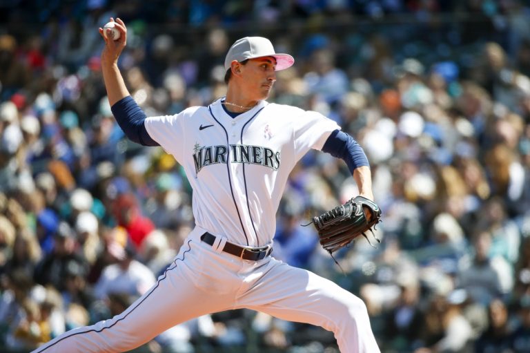 Mariners end six-game slide with 10-inning win over Rays