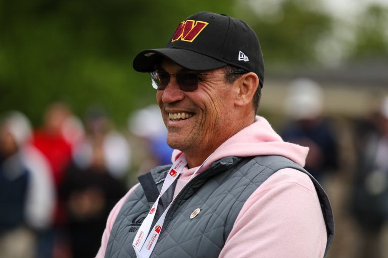 Commanders coach Ron Rivera wins Halas Award