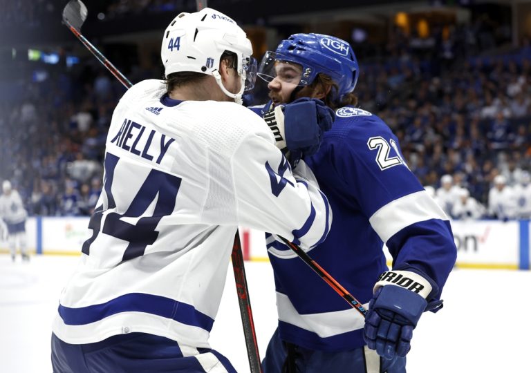 Leafs, Lightning both look to strike first in Game 5
