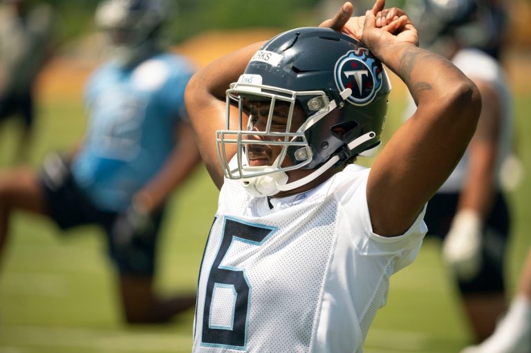Reports: Titans reach deal with first-round pick Treylon Burks