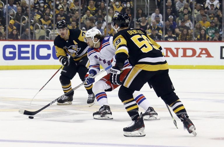 Chris Kreider, Rangers overtake Penguins, force Game 7