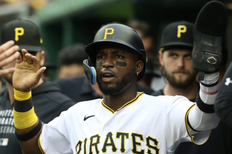 Pirates end Reds’ winning streak, get first victory in series
