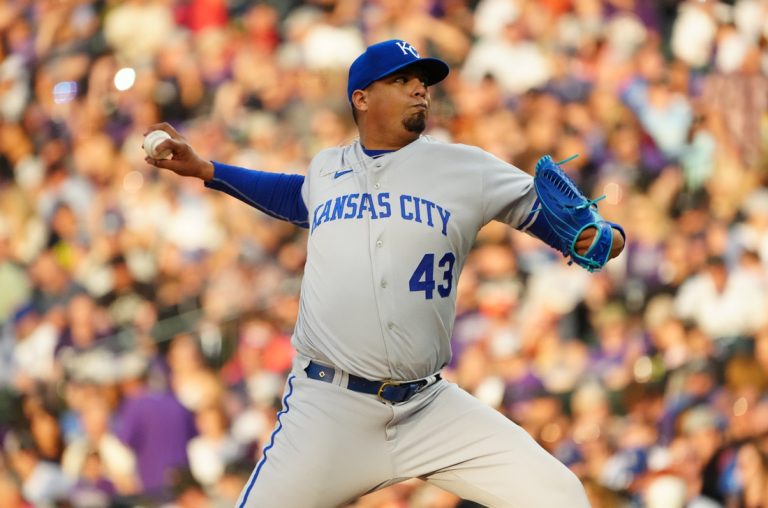 Royals’ Carlos Hernandez under pressure in start vs. White Sox