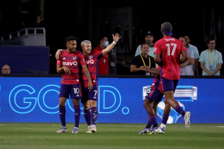FC Dallas jump on Galaxy early, extend unbeaten streak to 9