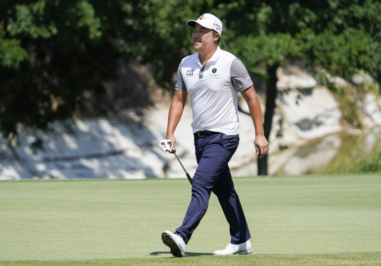 K.H. Lee storms back to win second straight Byron Nelson title