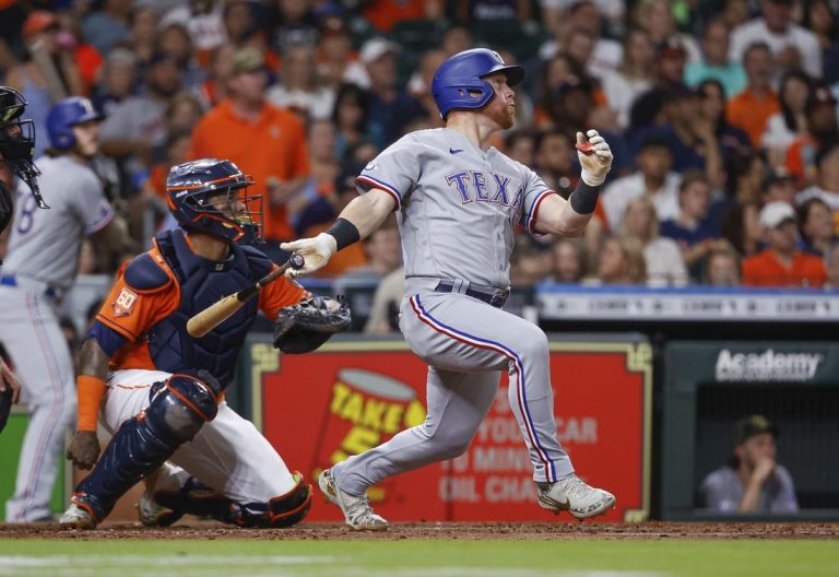 Martin Perez pitches complete game as Rangers blank Astros