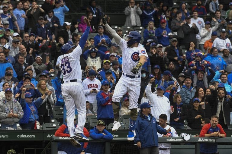 D-backs overcome 4-run deficit, beat Cubs in 10