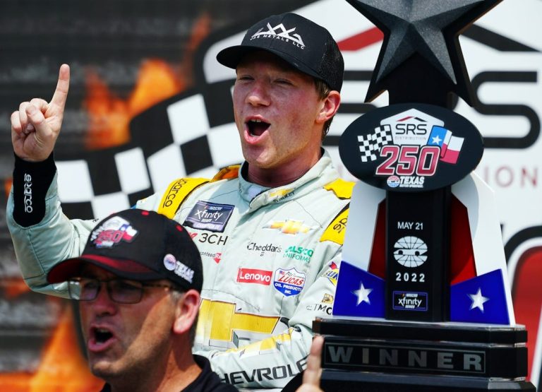 Tyler Reddick takes Xfinity win at Texas