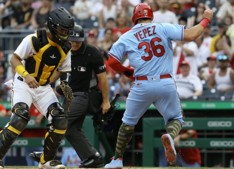 Early runs stand up as Cardinals edge Pirates