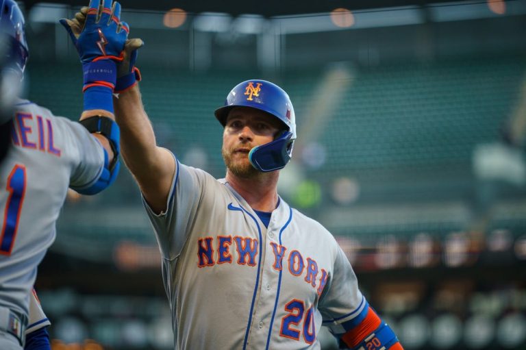 Mets’ offensive explosion sends Giants to fifth straight loss