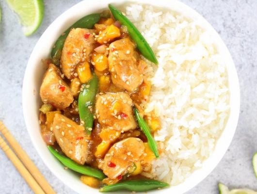 Mango Chicken Stir-Fry with Snap Peas