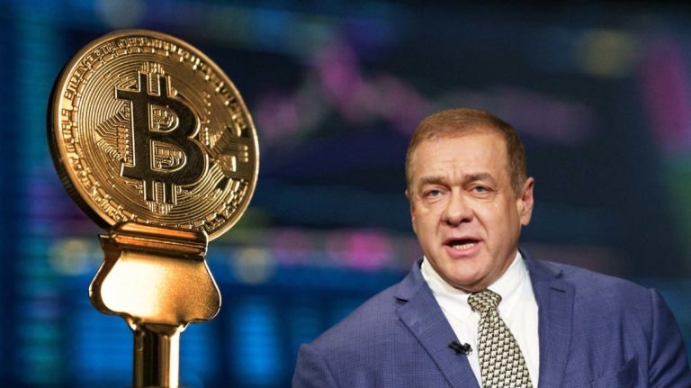 Guggenheim CIO Says Bitcoin Could Fall to $8,000