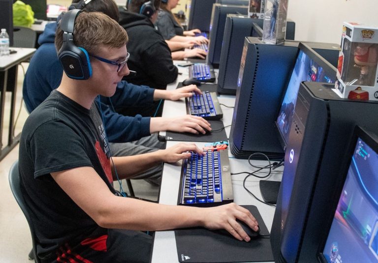 OVERWATCH Shock avoid upset loss with huge rally at Kickoff Clash