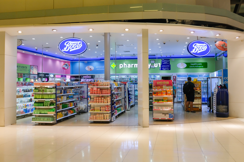 Walgreens Boots Alliance Reports Q4 Beat, Provides Guidance