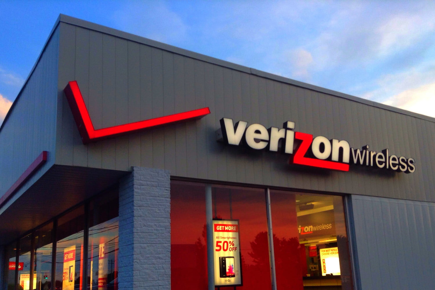 Verizon Communications Reports Q3 Beat, Provides Guidance