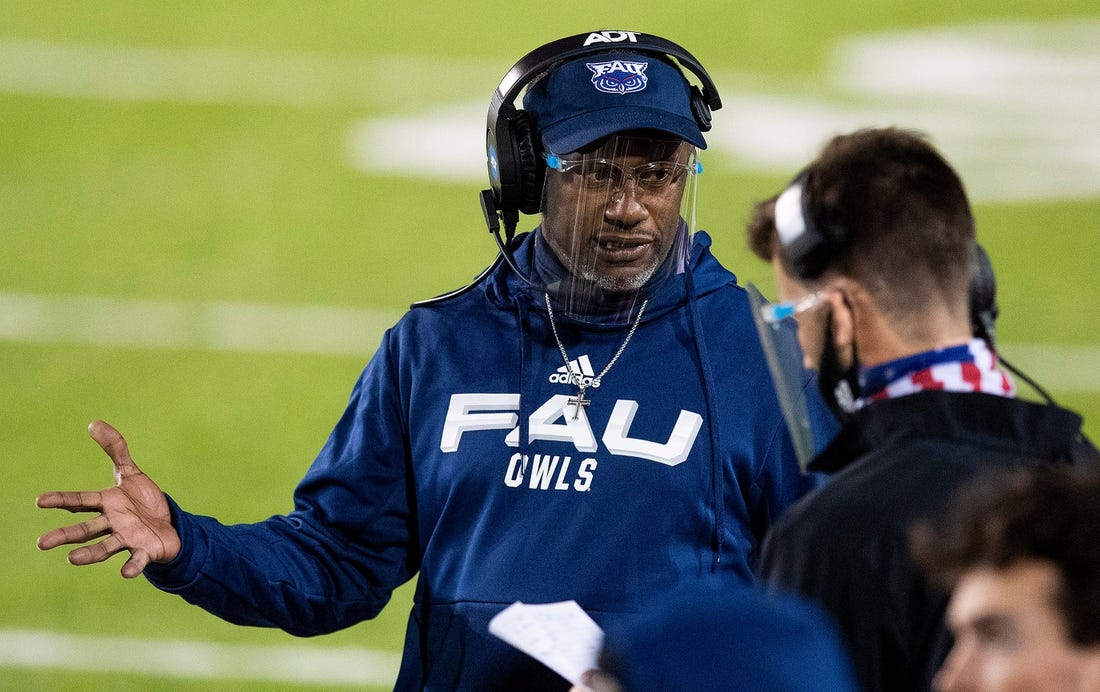 NCAAF News: Florida Atlantic fires coach Willie Taggart after 3 seasons