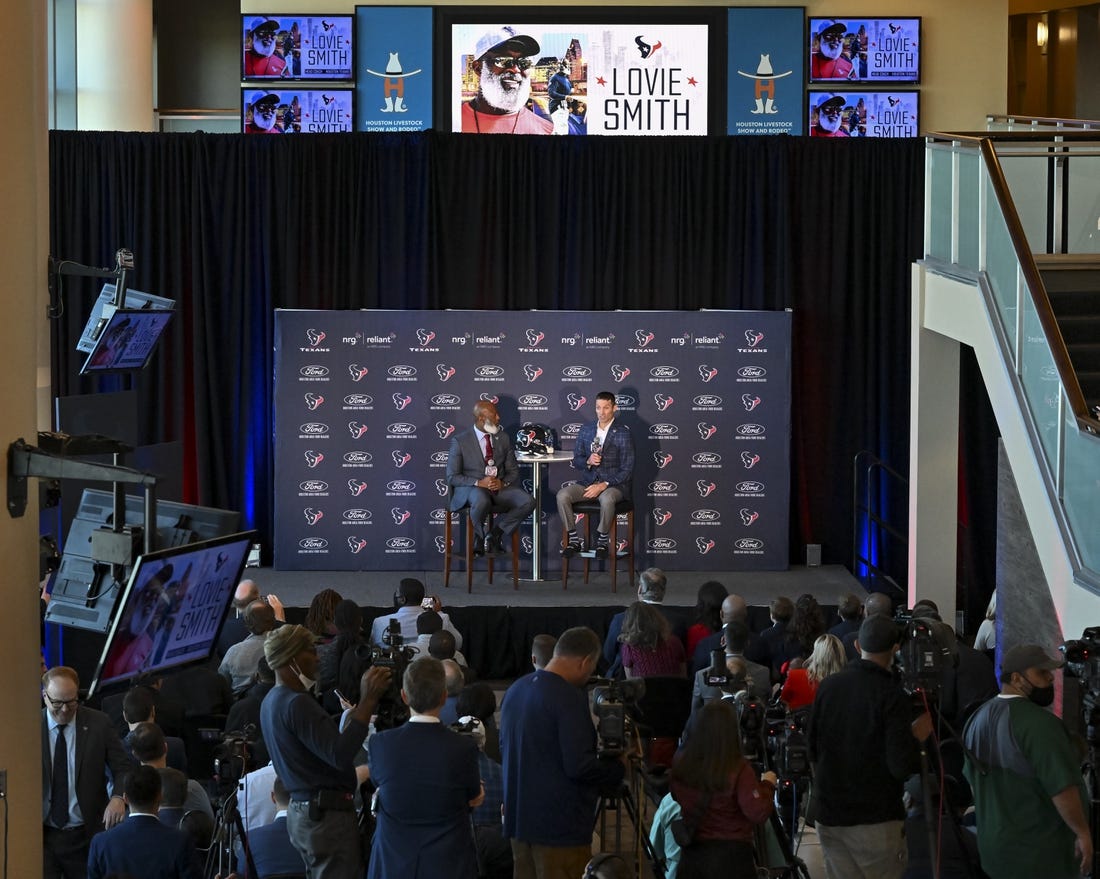 NFL News: Texans, Panthers, Bears top current 2023 NFL Draft order