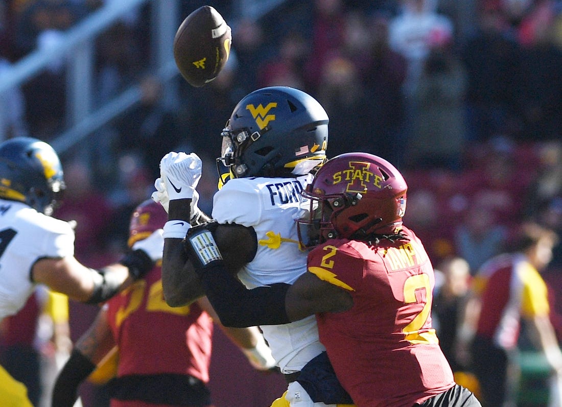 NCAAF News: Iowa State beats West Virginia to end 5-game slide