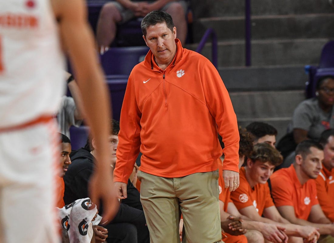 Clemson never trails while keeping Cal winless