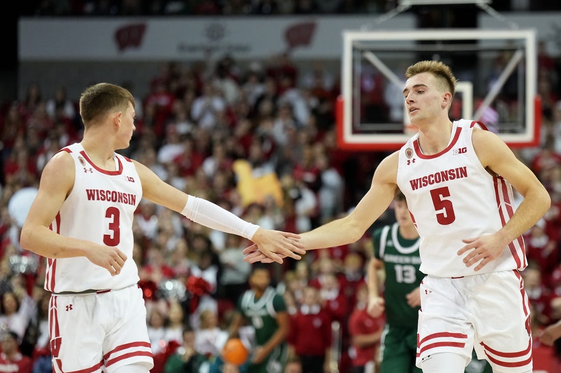 Wisconsin faces Dayton, looks to stay unbeaten