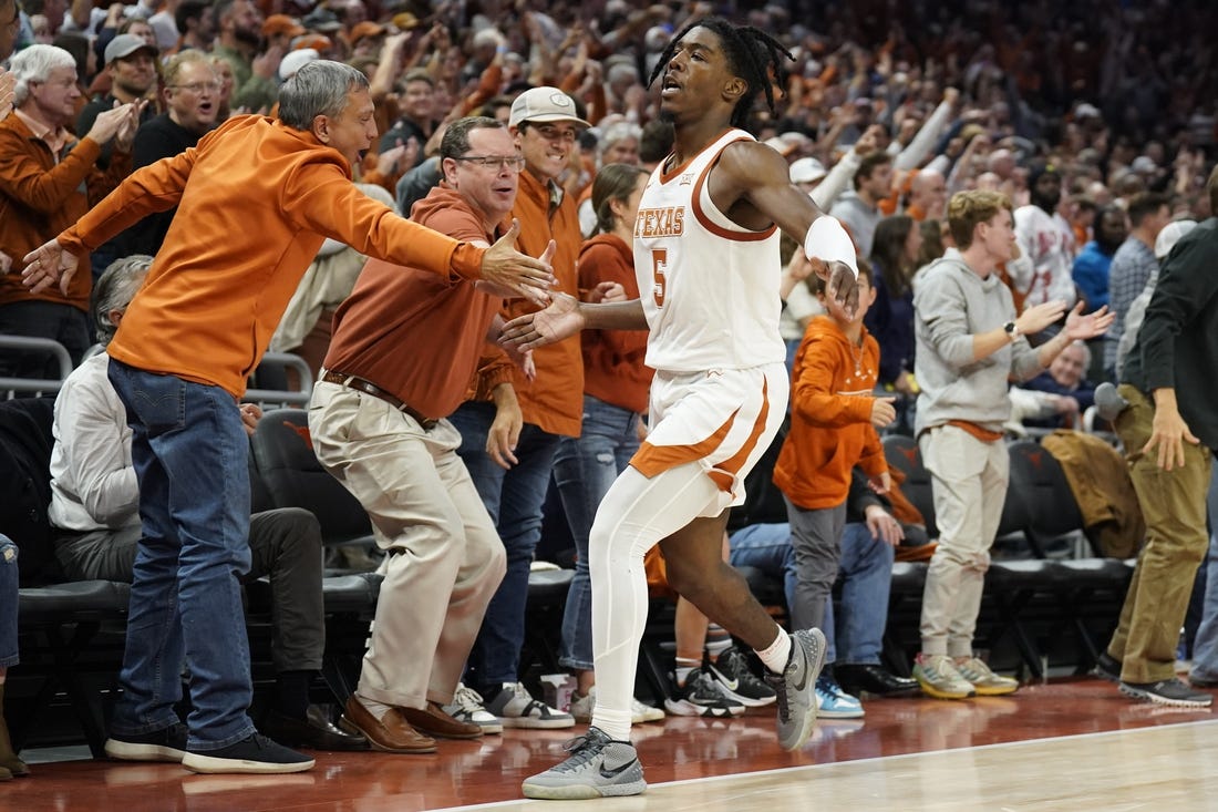 Top 25 roundup: No. 11 Texas thrashes No. 2 Gonzaga