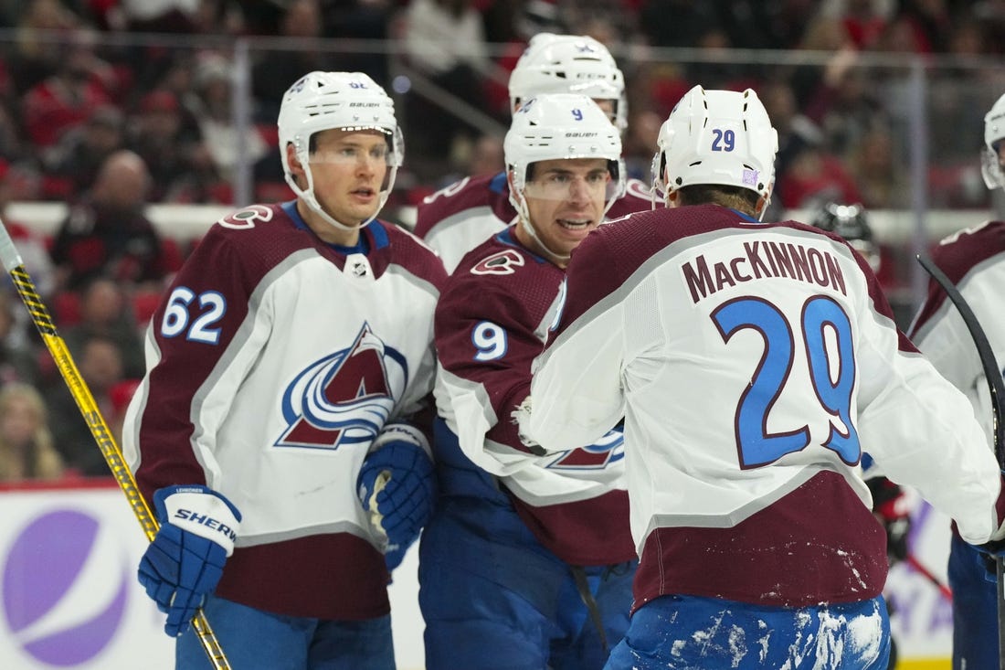 NHL News: Stars appropriately carrying Avalanche headed into game against Stars