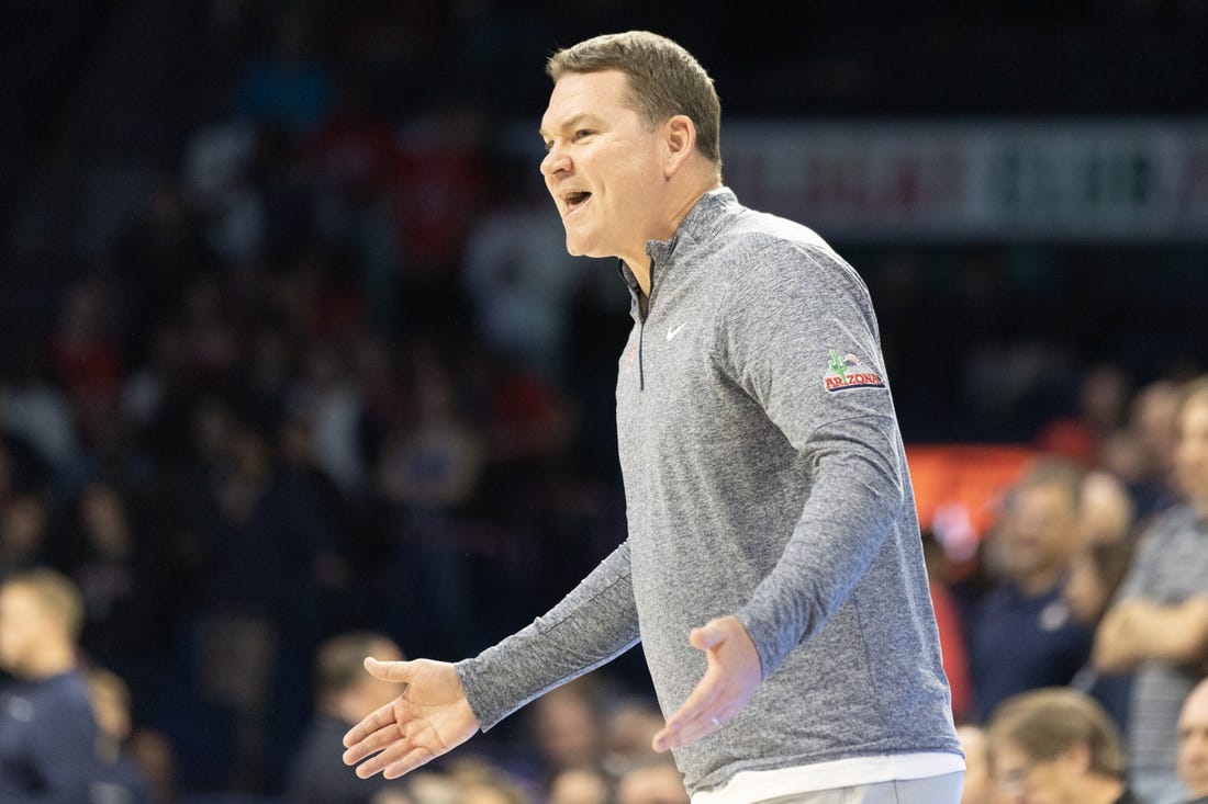 No. 14 Arizona uses offensive explosion to best Cincinnati