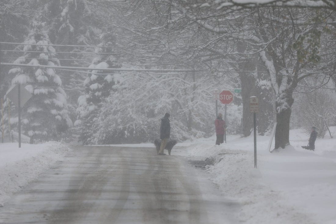NFL News: Bills escape snowy Buffalo, arrive in Detroit to face Browns