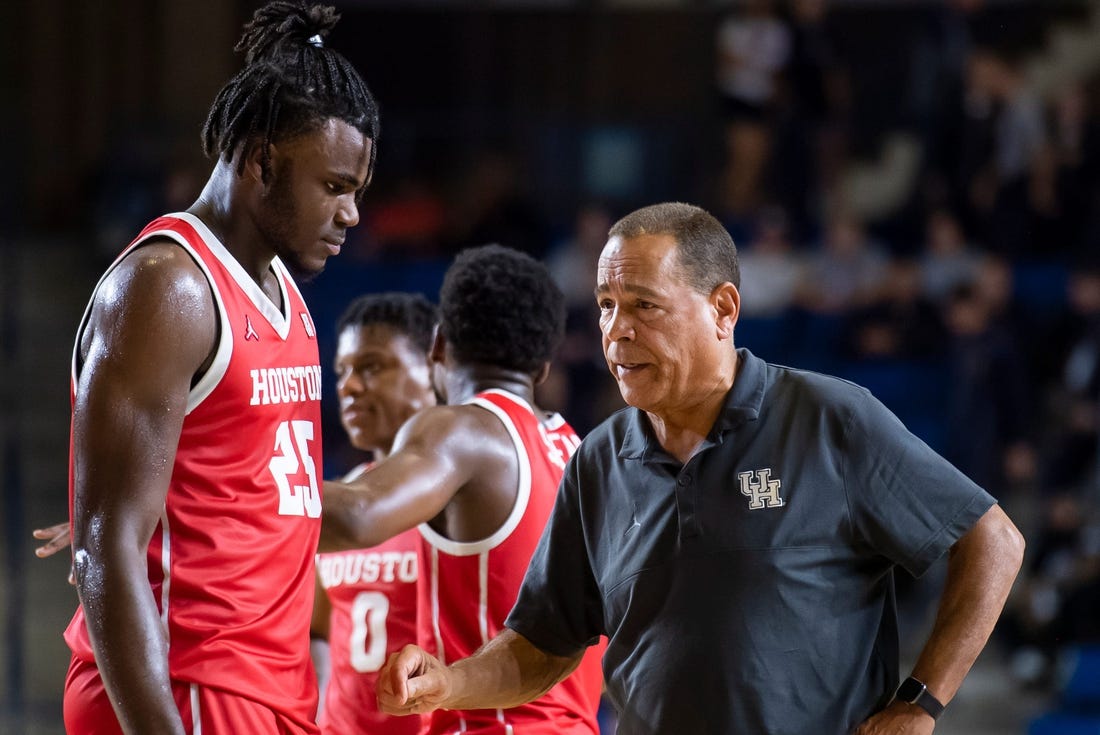 No. 3 Houston visits Oregon as Jarace Walker makes progress