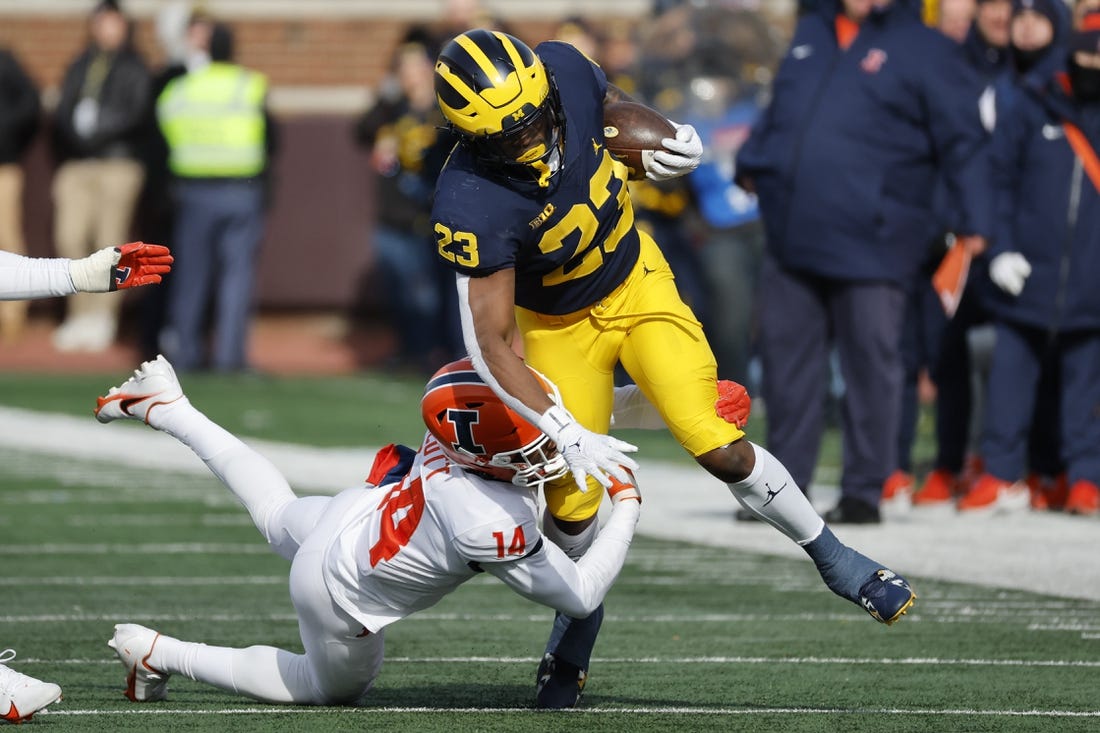 NCAAF News: Late FG helps No. 3 Michigan beat Illinois to stay unbeaten
